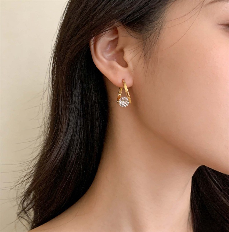 Women's Fashion Golden Earrings Elegant Zircon Earrings Zinc Alloy Jewelry Gift
