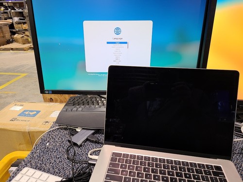 Apple Macbook Air 15" 2025, 512GB SSD, 16GB Ram, M4 Chip - Picture 2 of 5