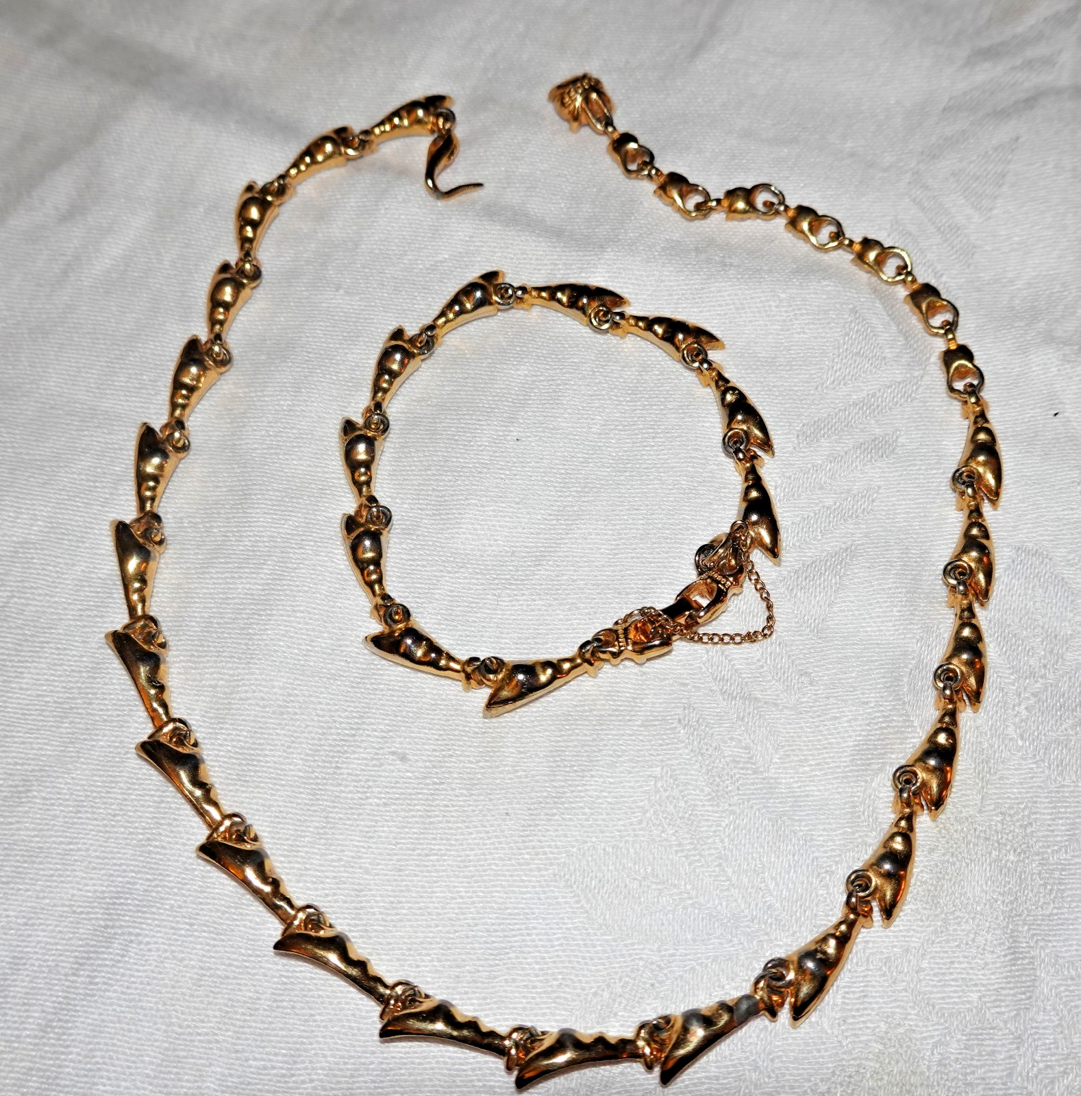 Beautiful! Vintage Pink Purple Signed BOGOFF Rhin… - image 6