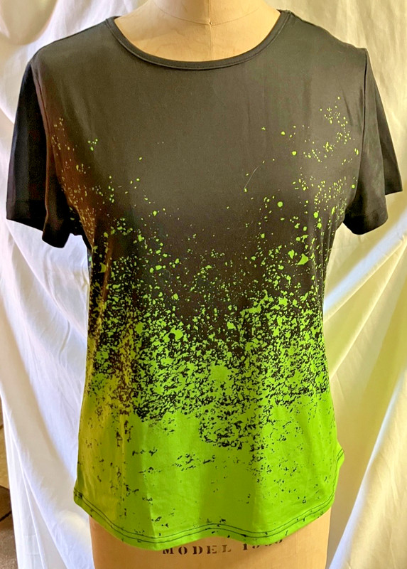 TEMU SHORT-SLEEVE TOP UNIQUE DESIGN SIZE M GREEN/BLACK