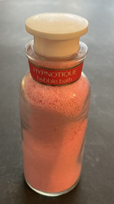Vtg. Hypnotique Pink Bubble Bath Powder by Max Factor 2 oz. bottle Unopened