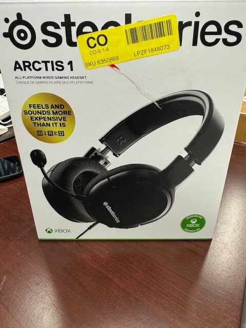 SteelSeries Arctis Wireless Gaming Headset Designed for Xbox