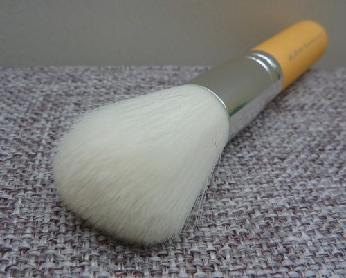 i.d. BARE ESCENTUALS bareMinerals Hydrate & Brighten Powder Brush, Brand NEW! - Imagen 3 de 5