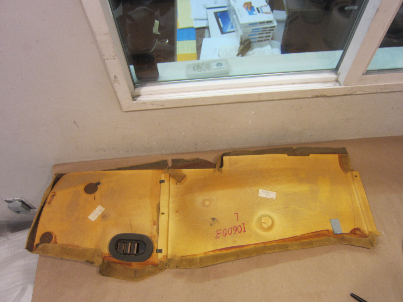 Ferrari 550 - LH Driver Side Tunnel Carpet - P/N 64947100 - 64585200