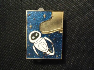 DISNEY 2013 PIXAR MYSTERY COLLECTION WALL-E EVE CHASER PIN LE 200