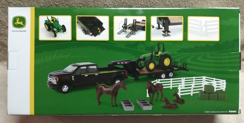 TOMY Ertl ~ John Deere Hauling Set w/ Truck, Trailer, 5075E Tractor and Horses - Picture 11 of 12