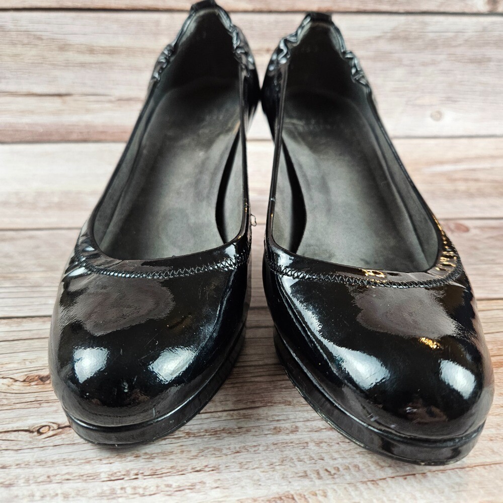 Stuart Weitzman Women's Black Patent Elastic Edge Platform Heels, size 6.5
