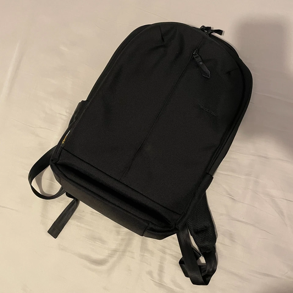 INCASE Tracks Backpack with Cordura® 18L Black - Image 3 of 4