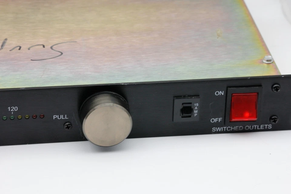 Furman PL-Plus, 8 Outlet Power Conditioner SMP  - Tested - Image 4 of 4