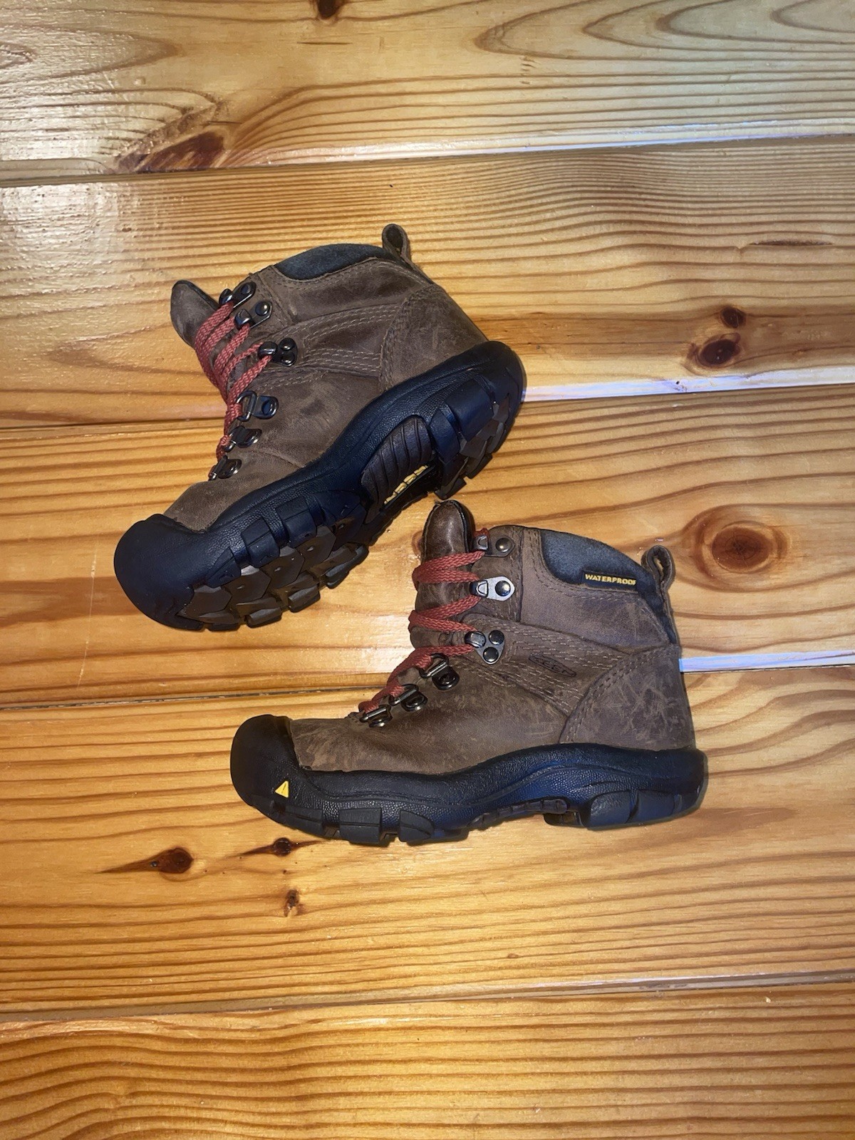 Stivali da trekking marroni Keen Pyrenees per bambini (taglia 10)