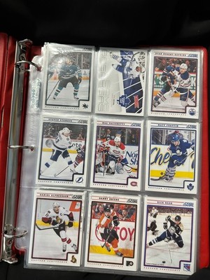 Binder Full of NHL Hockey Cards   2012-13 Panini Score   16 Pages 140+ Cards