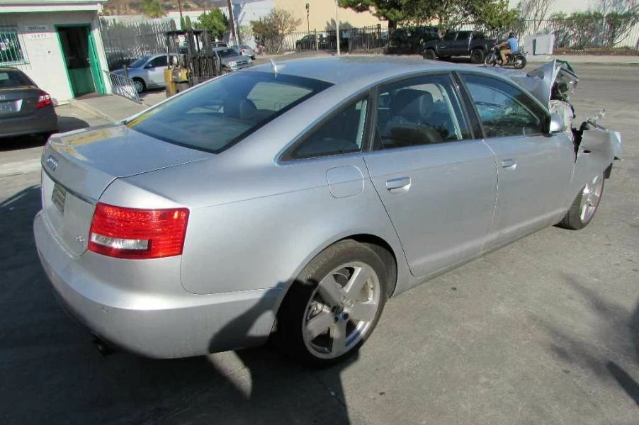 05 06 07 08 09 AUDI A4 R. EXHAUST MANIFOLD 3.2L 38897 Foto 4 de 4