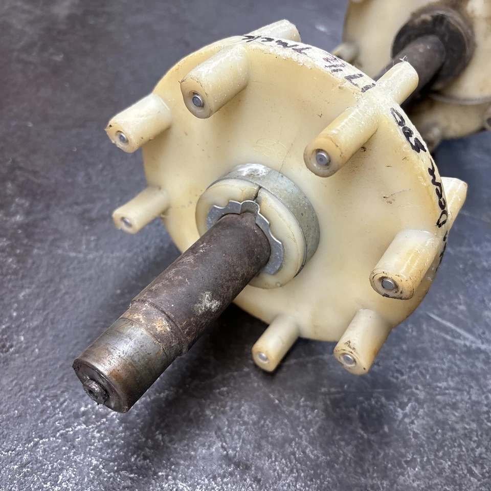 1974 Vintage John Deere 500 Wide 17.5 Track Snowmobile Track Drivers Foto 3 de 4