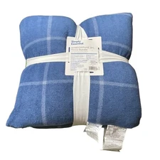 simply essential 3 pcs windowpane throw