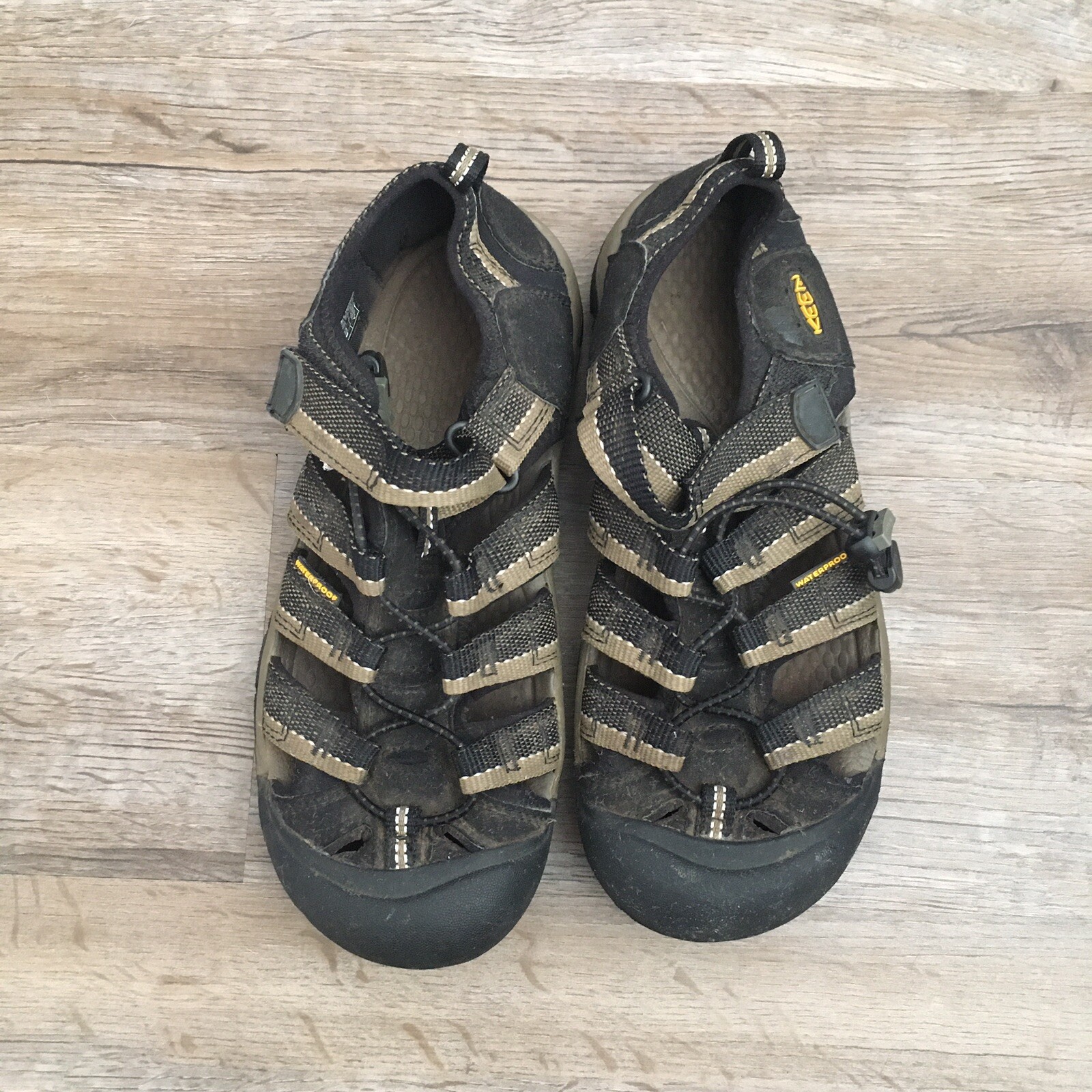 Keen water hiking sport Shoes Sandal youth 5 Women 7.5