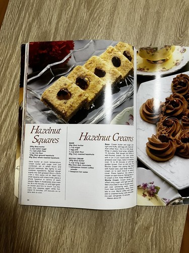 The Big Book of Beautiful Biscuits Australian Women’s Weekly Cookbook Vintage - Picture 8 of 10