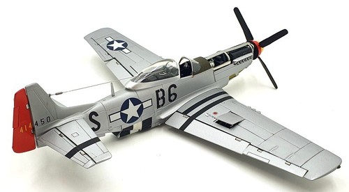 GMP Military 1/35 Scale Diecast 51001 - P-51D-10 Mustang 44-14450 Old Crow - Picture 2 of 6