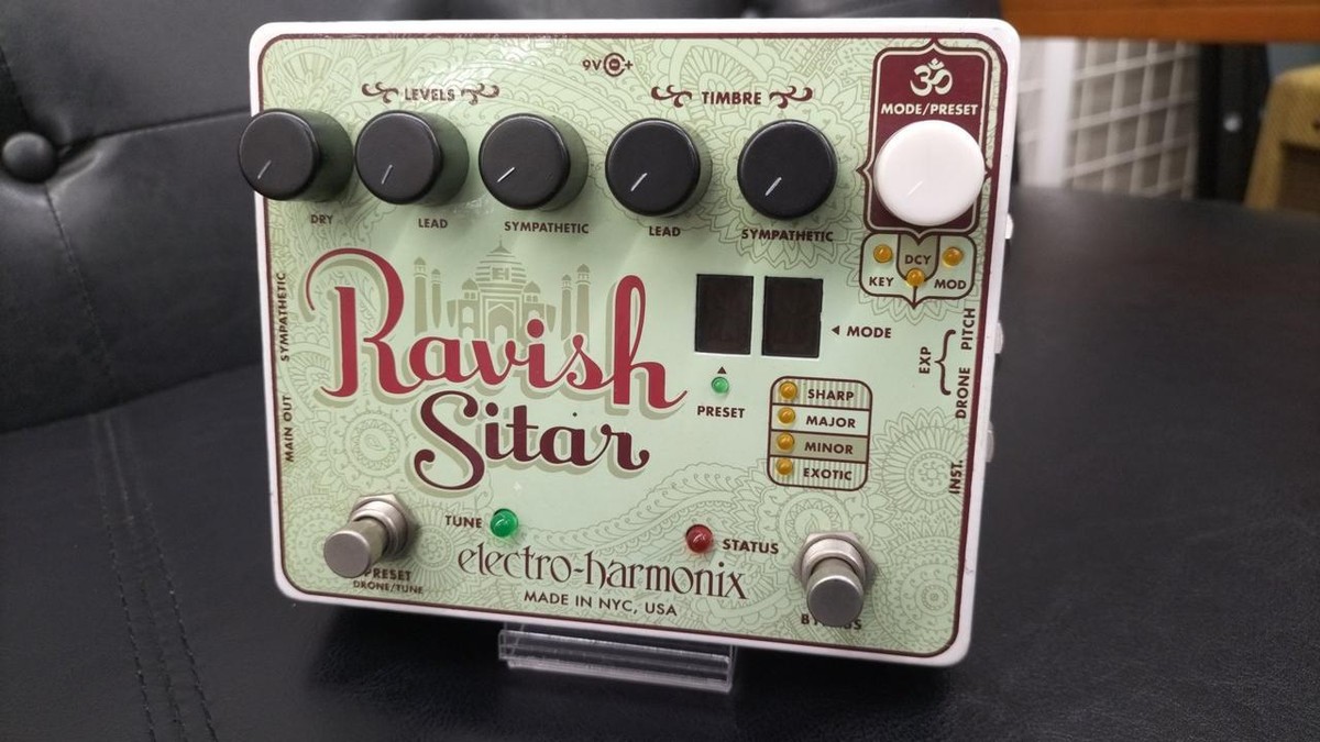 ELECTRO-HARMONIX: RAVISH SITAR | Guitar Emulator Pedal Pre ELECTRO-HARMONIX: RAVISH SITAR | Guitar Emulator Pedal Pre
