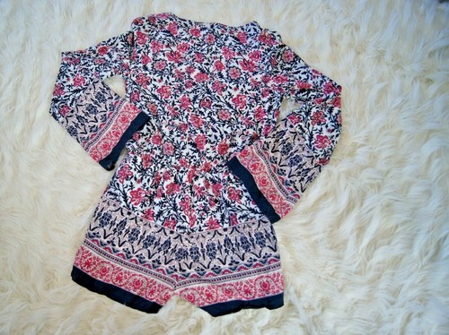 Mahina Women’s White Pink Black Floral Romper Small Rayon Lined Shorts - Picture 7 of 7