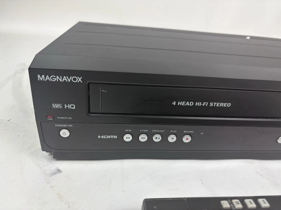 Magnavox ZV427MG9 DVD Grabadora VCR Combo HDMI Piezas Solo Con Control Remoto Foto 2 de 4