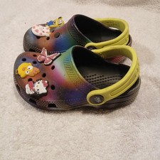 CROCS Tie Dye Clog Sandal, Child Size 8C Girls With 5 Charms