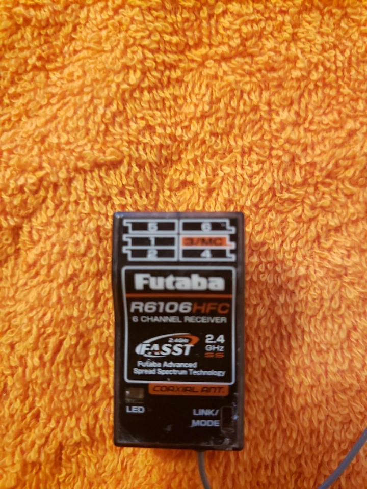 Futaba Receiver - 6 Channel R6106HFC FASST technology Rx -  JT25 - Image 4 of 4