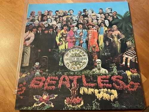 The Beatles - Sgt. Peppers Lonely Hearts Club Band, Japanese Red Vinyl +CD  VG+*