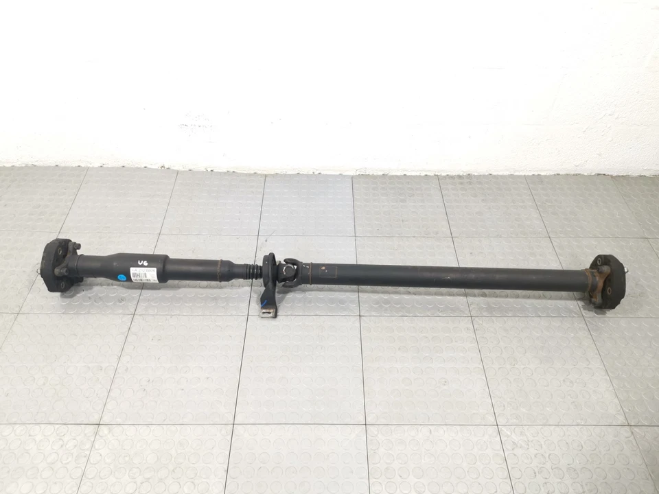 Eje de hélice cardán trasero Mercedes-Benz CLS 550 W218 4Matic AWD 2012 A2128806 Foto 2 de 4