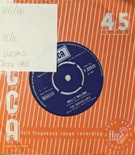The Bachelors Molly Malone Vinyl Record 7" VG/VG F.22523 1966