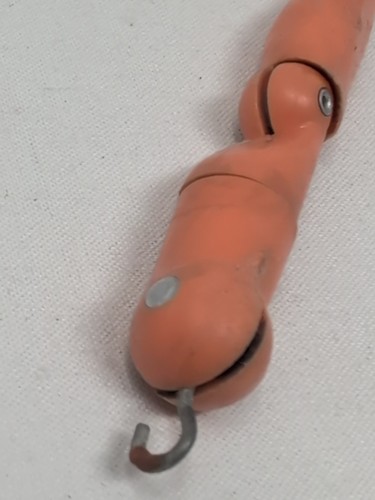 VINTAGE TOMMY GUNN FIGURE SPARE LEFT ARM PEDIGREE - Picture 3 of 9