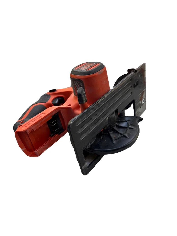 Herramienta de sierra circular inalámbrica BLACK+DECKER BDCCS20 140 mm solamente Foto 2 de 4