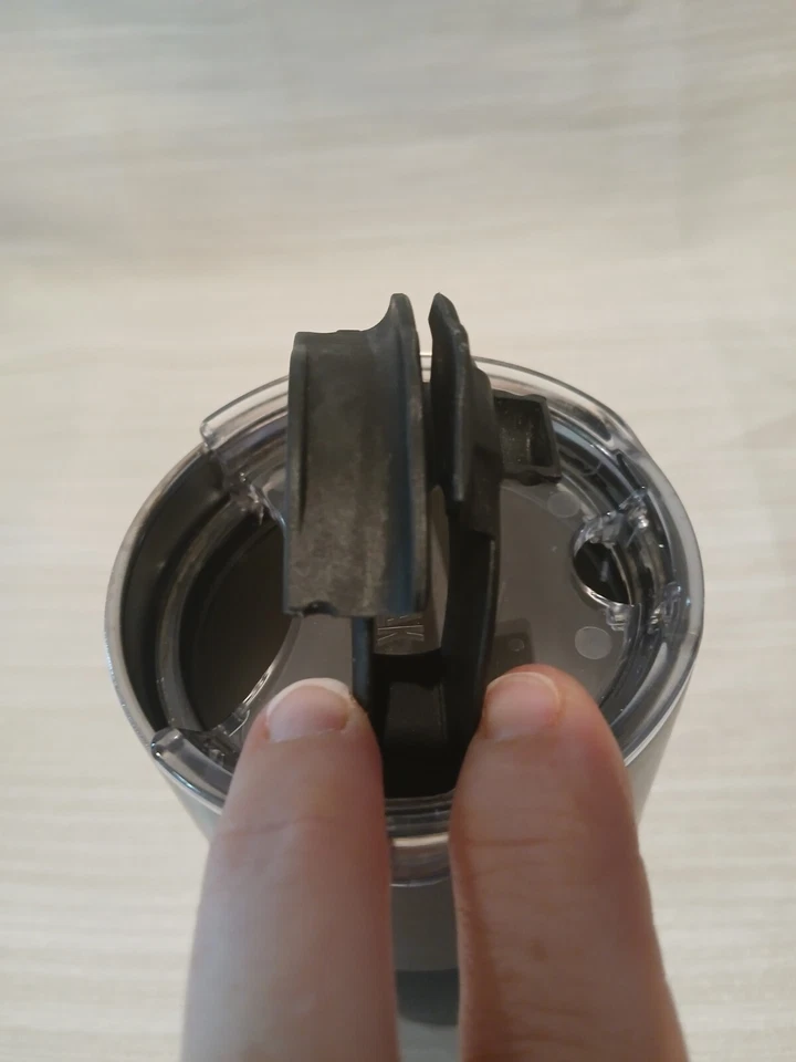 Стакан CamelBak 20 унций многоразовый с вакуумной изоляцией нержавеющая сталь черный Squatch - Изображение 3 из 4