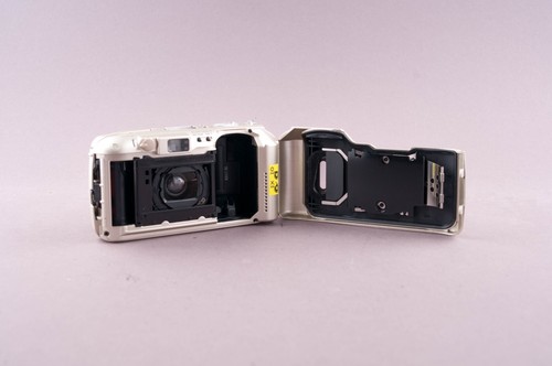 Cámara fotográfica compacta Olympus MJU II Zoom 80 cuarzo fecha 35 mm - Imagen 12 de 14