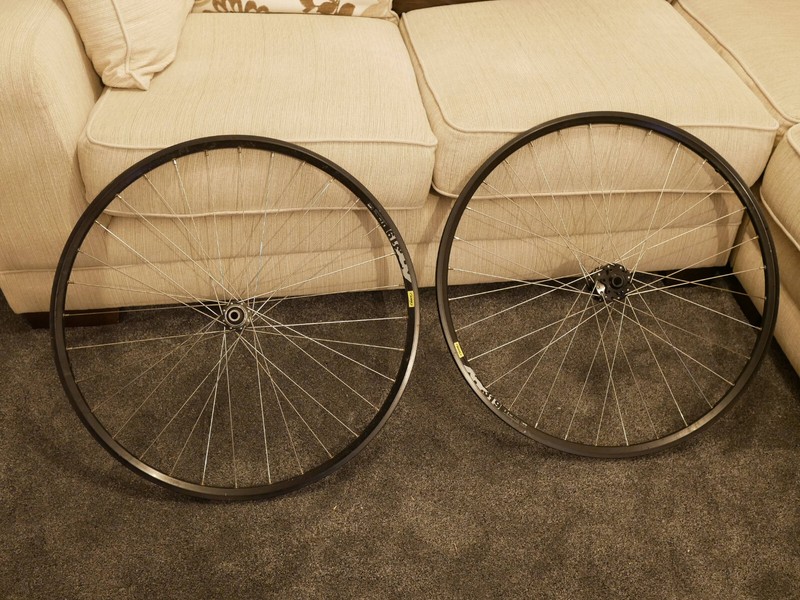 700c Wheelset - touring/bikepacking, -SON28 Dynamo Hub, Shimano XT, Boost, Mavic