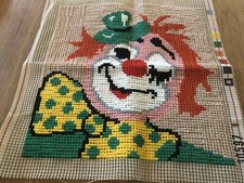 Kreuzstichkissen  Süsser Cloun  (komplett Fertig Gestickt)