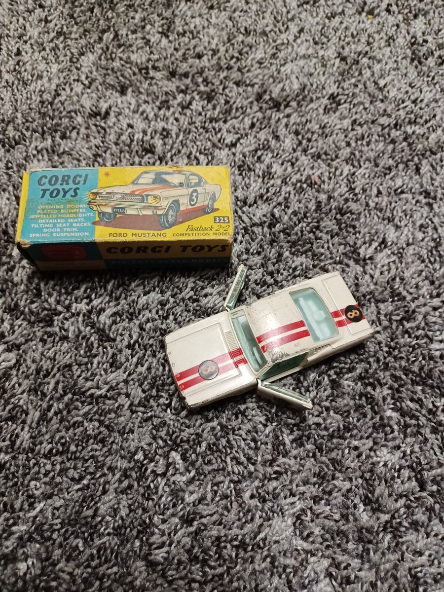CORGI TOYS　No.2 Original CORGI 325 FORD MUSTANG 2+2 COMPETITION MODEL - EXCELLENT