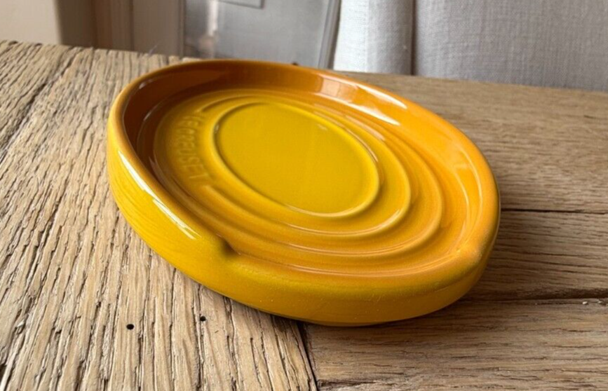 Le Creuset Stoneware Oval Spoon Rest Nectar Yellow NEW | eBay