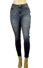 Signature by Levi Strauss & Co. Gold Women's Mid Rise Skinny Jeans. Sz 31 x 28