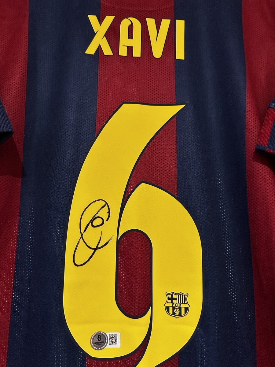 XAVI Hernandez シャビ　サイン Amazon.com: Exclusive Memorabilia Xavi Hernandez Signed