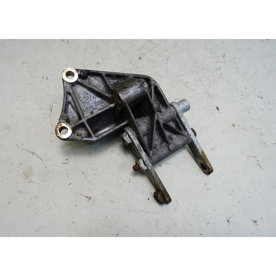 BMW E34 525i M20 1989-1990 6 cilindros alternador dirección asistida soporte de montaje OEM Foto 2 de 3