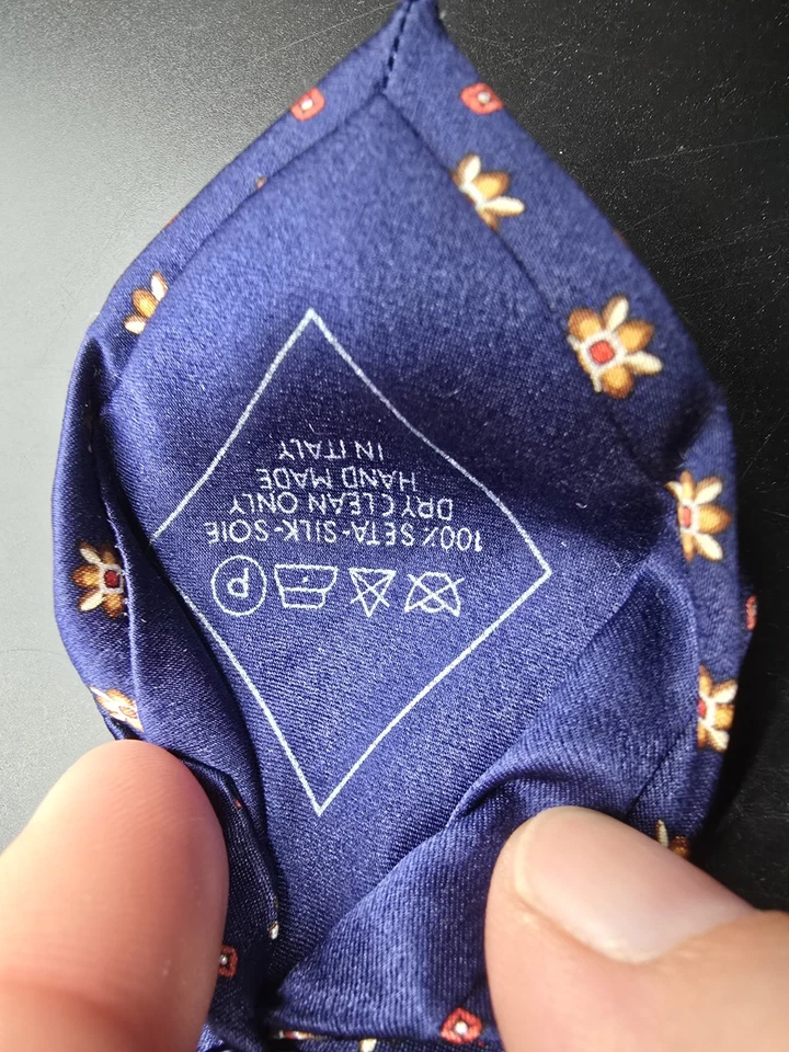 Brioni Made In Italy Blue Geometric Textured Silk Shiny Neck Tie 60” - Image 2 of 4