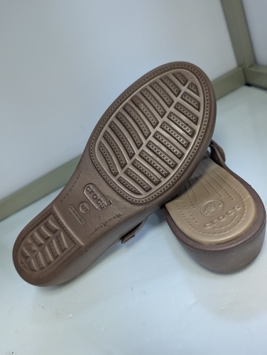 FREE SHIP Crocs X Disney Patricia Mickey Mouse Sandal Womens Size 9 Brown Slides - Picture 4 of 4