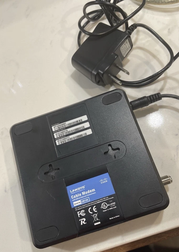 Cisco-Linksys Cable Modem with Ethernet USB Connection CM100 - Image 4 of 4