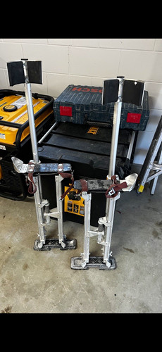 Dura Drywall Stilts Adjustable Aluminum 24-40 in Pair w/ Safety Straps