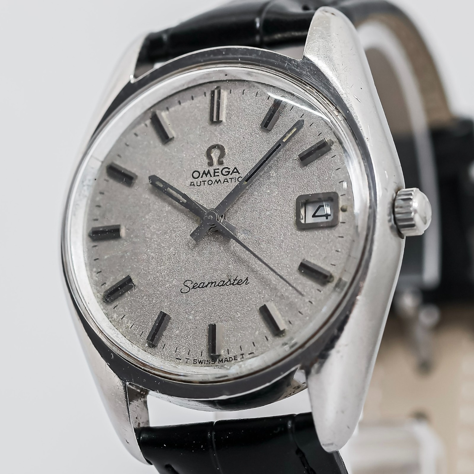 *NEAR OMEGA Seamaster Cal.565 Date