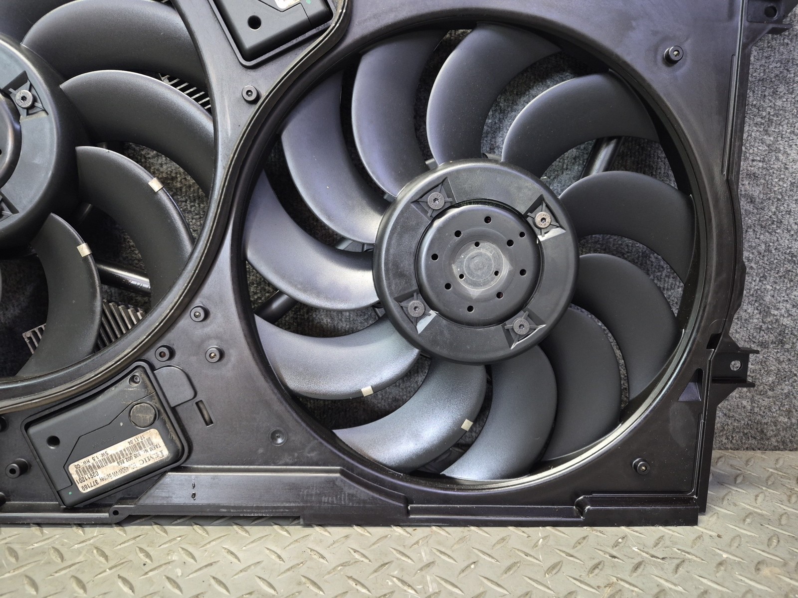 Bentley Continental GT 2005 Fan assembly