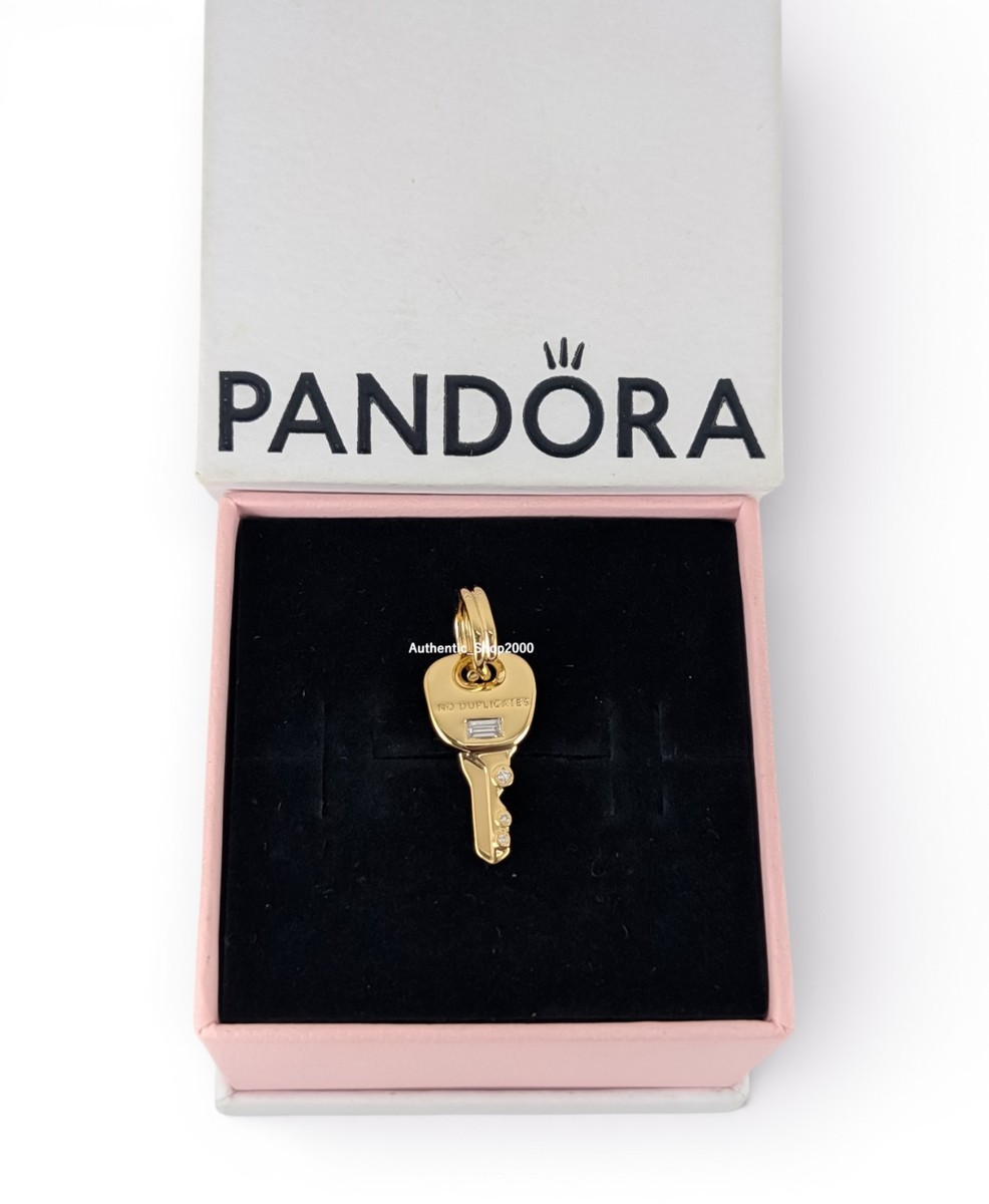 THE CHARM PARK「A LETTER & A REPLY」新品未使用 New 100% Authentic PANDORA 14k Gold Pl NO DUPLICATES Key Dangle
