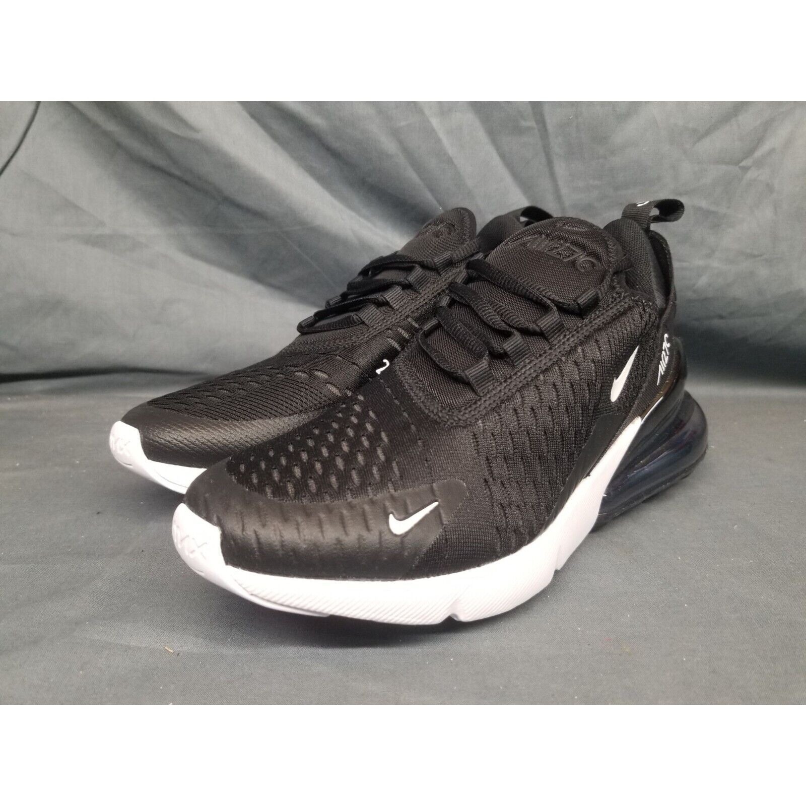 Nike Men's Air Max 270 Sneakers AH8050 002 Black White Size 11 NEW NO BOX! thumbnail 3