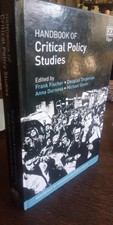 Handbuch der kritischen Politikstudien,