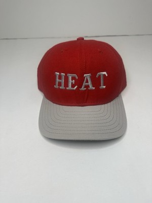 Vintage DeLong Red Gray Fitted Baseball Cap Hat Size 7 3/8 Made in USA HEAT